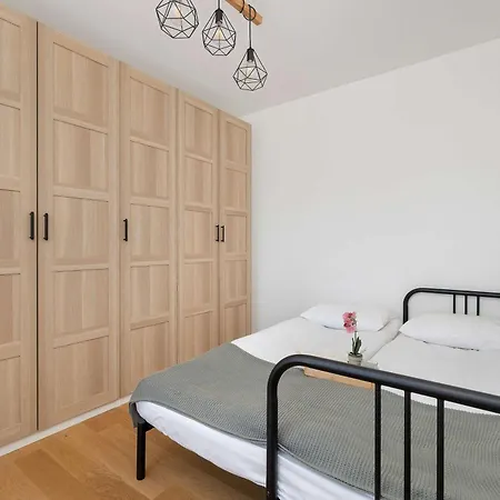 Apartamento Functional With Parking In Cracow By Renters