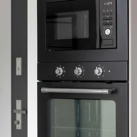 Functional With Parking In Cracow By Renters Apartman *