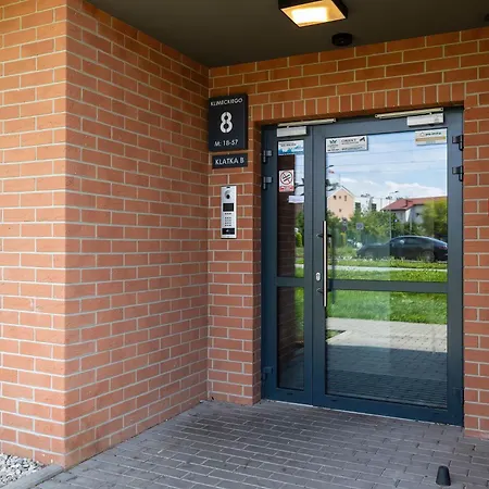 Functional With Parking In Cracow By Renters * Kraków