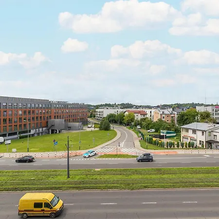 Functional With Parking In Cracow By Renters *